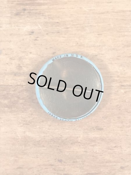 Creative House社製のスマイルフェイスのヴィンテージ缶バッチ