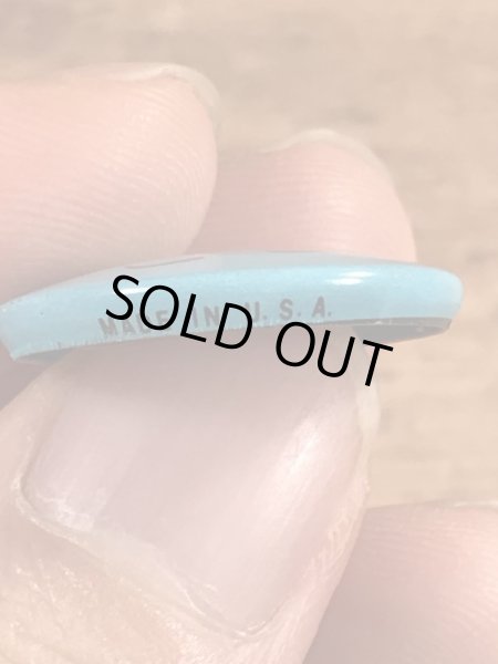 Creative House社製のスマイルのビンテージ缶バッジ