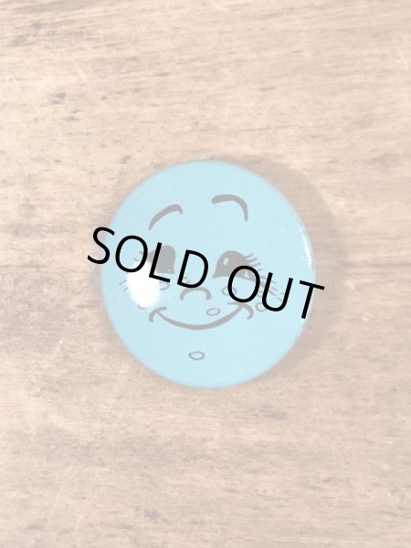 Creative House社製のスマイルフェイスのヴィンテージ缶バッチ