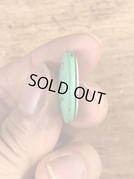 Creative House社製のスマイルのビンテージ缶バッジ