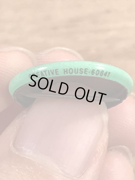 Creative House社製のスマイルフェイスのヴィンテージ缶バッチ