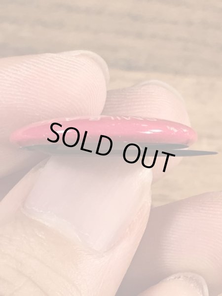 スマイルの顔とメッセージが書かれたビンテージ缶バッジ