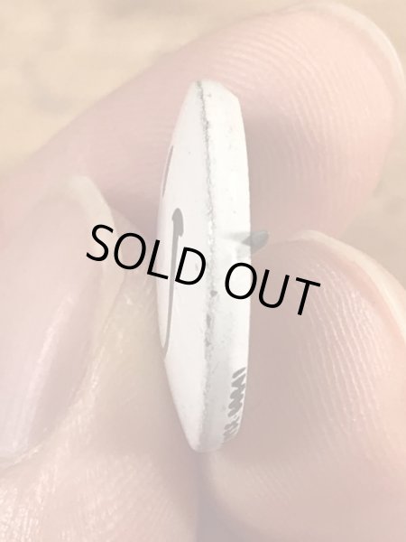 スマイルの顔が描かれたビンテージ缶バッジ