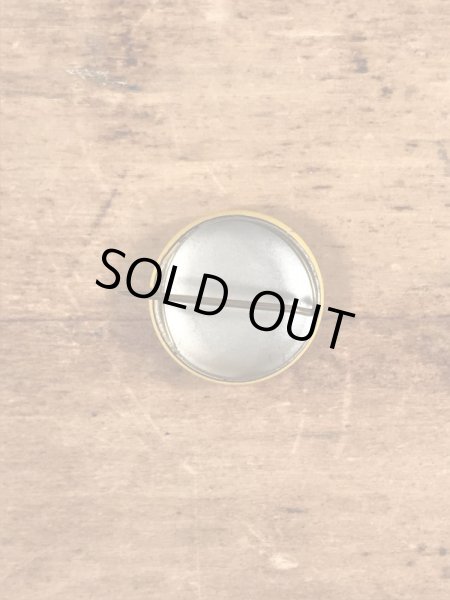 スマイルフェイスのブリキ製のヴィンテージ缶バッチ