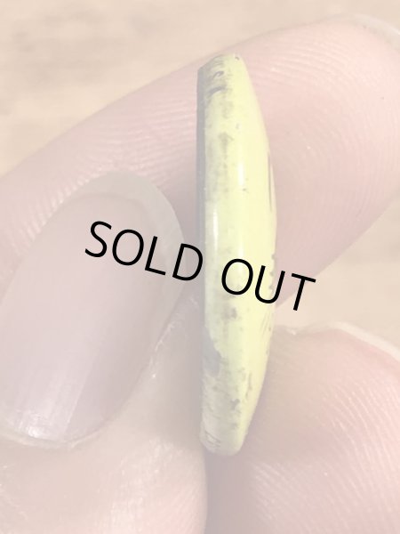 Creative House社製のスマイルフェイスのヴィンテージ缶バッチ