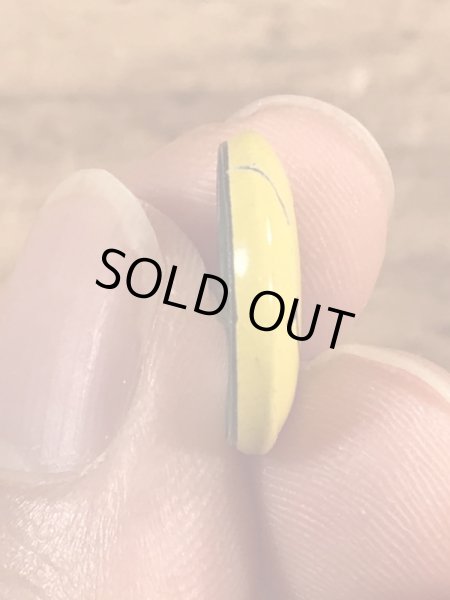 スマイルフェイスのブリキ製のヴィンテージ缶バッチ