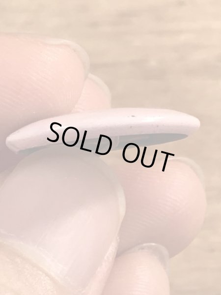 Creative House社製のスマイルのビンテージ缶バッジ