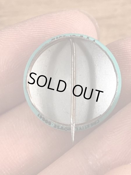 スマイルフェイスのブリキ製のヴィンテージ缶バッチ