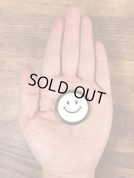 70年代〜頃のスマイルのビンテージ缶バッジ