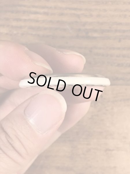 70年代頃のスマイルフェイスの指紋が描かれたヴィンテージ缶バッチ