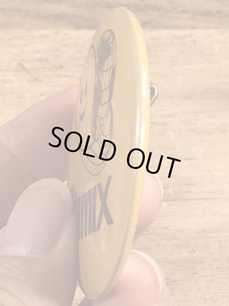 80年代頃の企業物のビンテージ缶バッジ