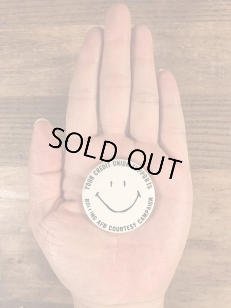 70年代〜頃の信用組合のスマイルのビンテージ缶バッジ