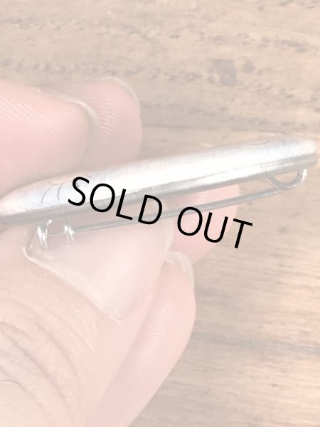 80年代頃の企業物のビンテージ缶バッジ