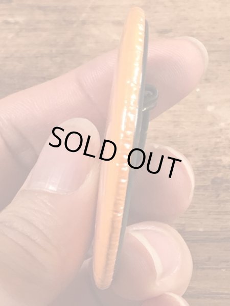 70年代〜頃のShitが描かれたビンテージ缶バッジ