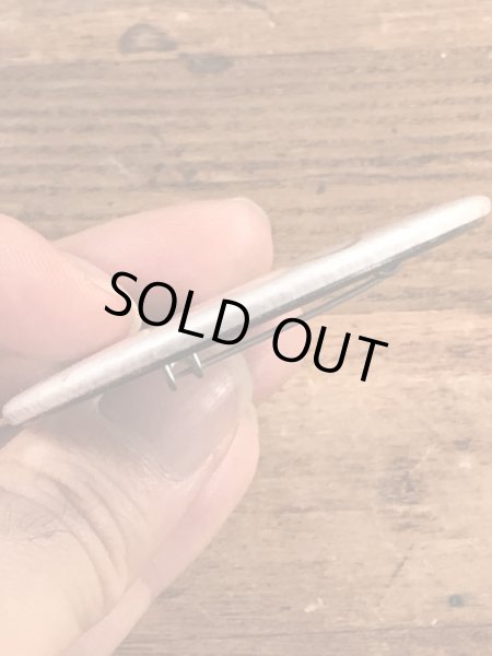 70年代〜頃のハットを被ったスマイルのビンテージ缶バッジ