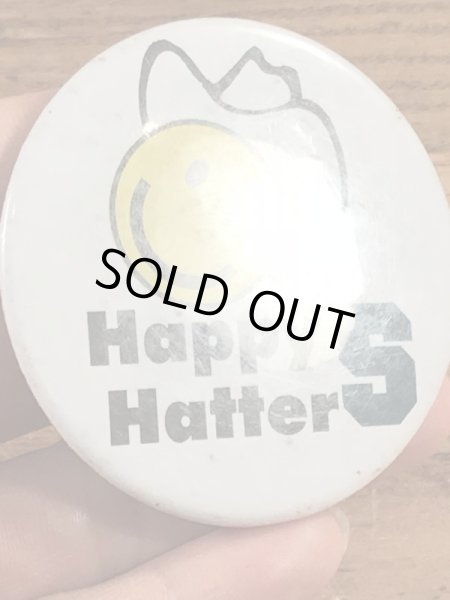 70年代〜頃のハットを被ったスマイルのビンテージ缶バッジ