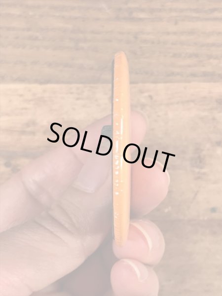 70年代〜頃のShitが描かれたビンテージ缶バッジ