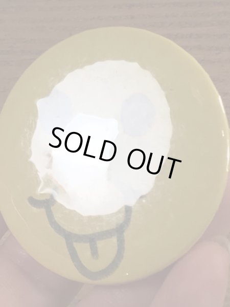 80年代頃のスマイルフェイスのヴィンテージ缶バッチ