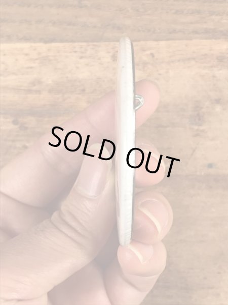 70年代〜頃のハットを被ったスマイルのビンテージ缶バッジ