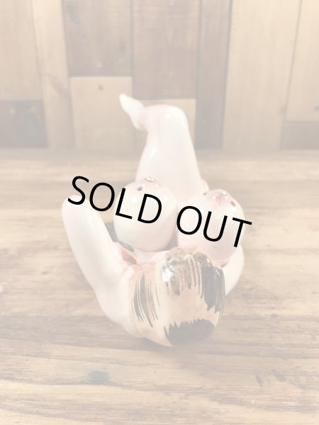 おっぱいが容器になったヌードのヴィンテージソルト＆ペッパー