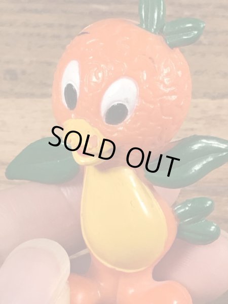 70年代頃のオレンジバードのビンテージPVCフィギュア