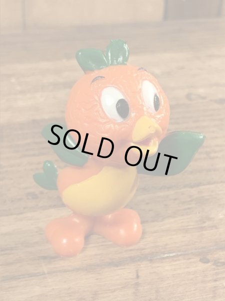 70年代頃のオレンジバードのビンテージPVCフィギュア