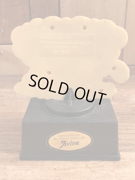 Aviva社製のガーフィールドのヴィンテージのトロフィー