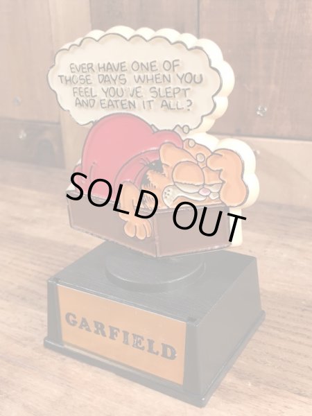 Aviva社製のガーフィールドのヴィンテージのトロフィー