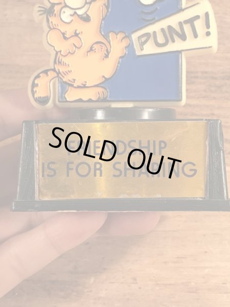 アビバ社製のガーフィールドのヴィンテージのトロフィー