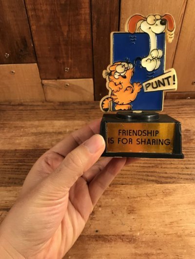 画像1: Aviva Garfield & Odie “Friendship Is For Sharing” Trophy　ガーフィールド　ビンテージ　トロフィー　オーディー　70〜80年代