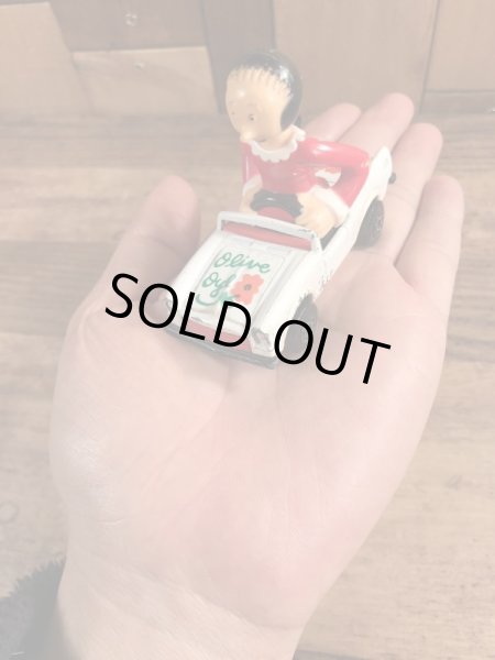 マッチボックス社製のポパイのオリーブのヴィンテージのダイキャストミニカー