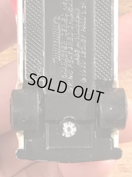 マッチボックス社製のポパイのオリーブのヴィンテージのダイキャストミニカー