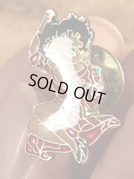 80年代頃のベティブープのヴィンテージピンズ