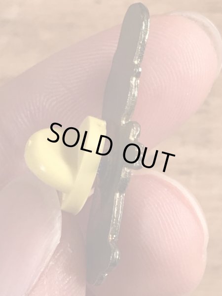 80年代頃のルーニーテューンズのエルマーファッドのビンテージピンバッジ