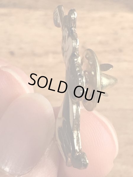 80年代頃のルーニーテューンズのペペルピューのヴィンテージピンバッチ