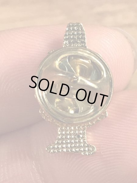 80年代頃のピンクパンサーのクルーゾー警部のヴィンテージピンズ