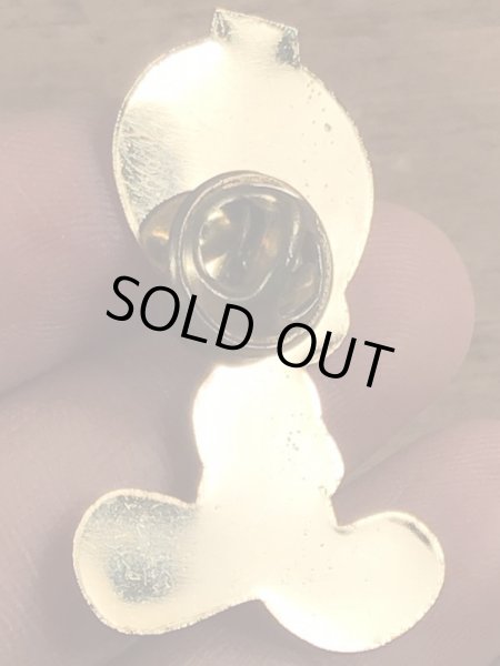 80年代〜頃のルーニーテューンズのトゥイーティーのビンテージピンバッジ