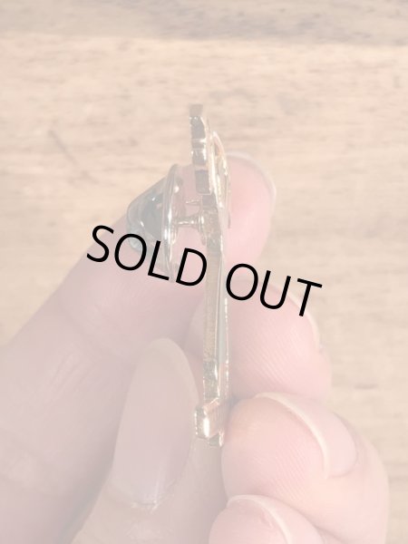 80年代頃のガンビーのビンテージピンバッジ