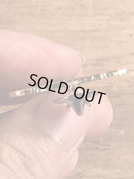 80年代頃のガンビーのビンテージピンバッジ