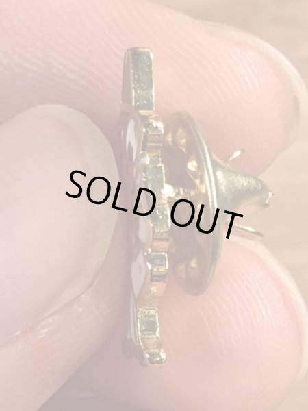 80年代頃のピンクパンサーのクルーゾー警部のビンテージピンバッチ