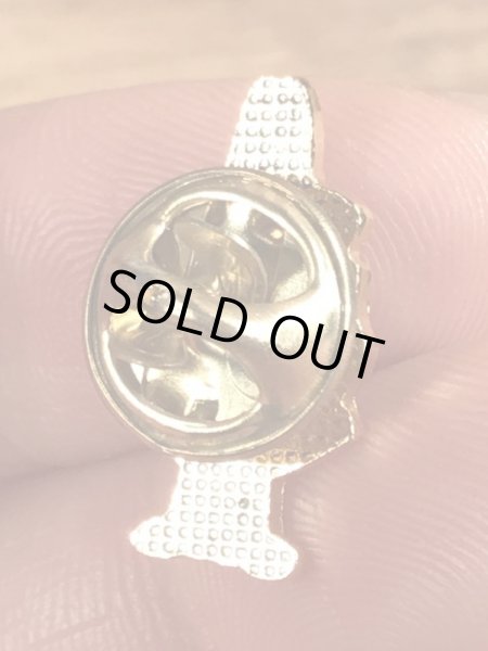 80年代頃のピンクパンサーのクルーゾー警部のビンテージピンバッチ