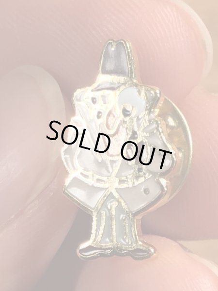 80年代頃のピンクパンサーのクルーゾー警部のヴィンテージピンズ