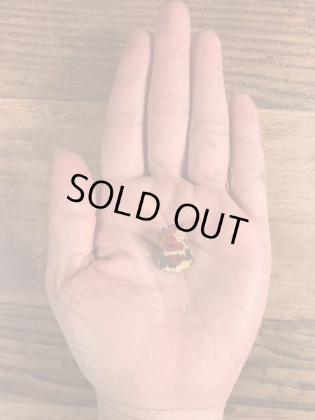 80年代頃のサンタクロースのヴィンテージピン