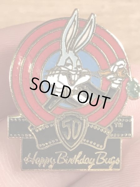 80年代頃のルーニーテューンズのバッグスバニーのヴィンテージピンズ