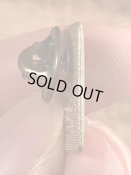 80年代頃のClickのエナメル加工のビンテージピンバッジ