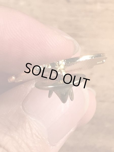 80年代頃のルーニーテューンズのバッグスバニーのヴィンテージピンズ