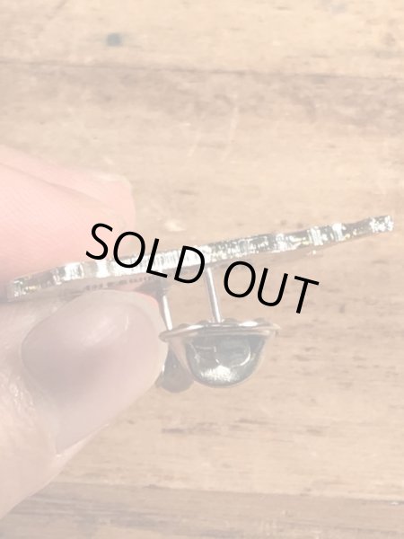 80年代頃のロジャーラビットのビンテージピンバッジ