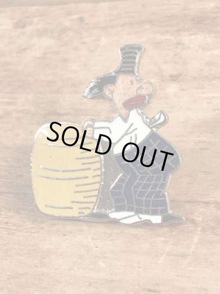 80年代頃の樽を持ったキャラクターのヴィンテージピンズ