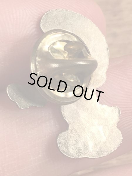 80年代頃のスマーフのビンテージピンバッジ