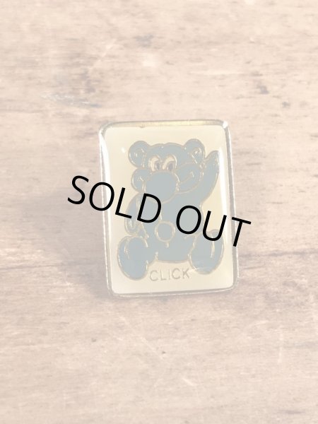 80年代頃のClickのエナメル加工のビンテージピンバッジ